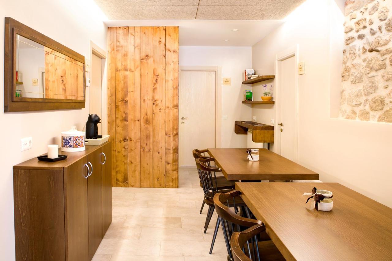 Habitacions Placa Major Santa Pau Kültér fotó