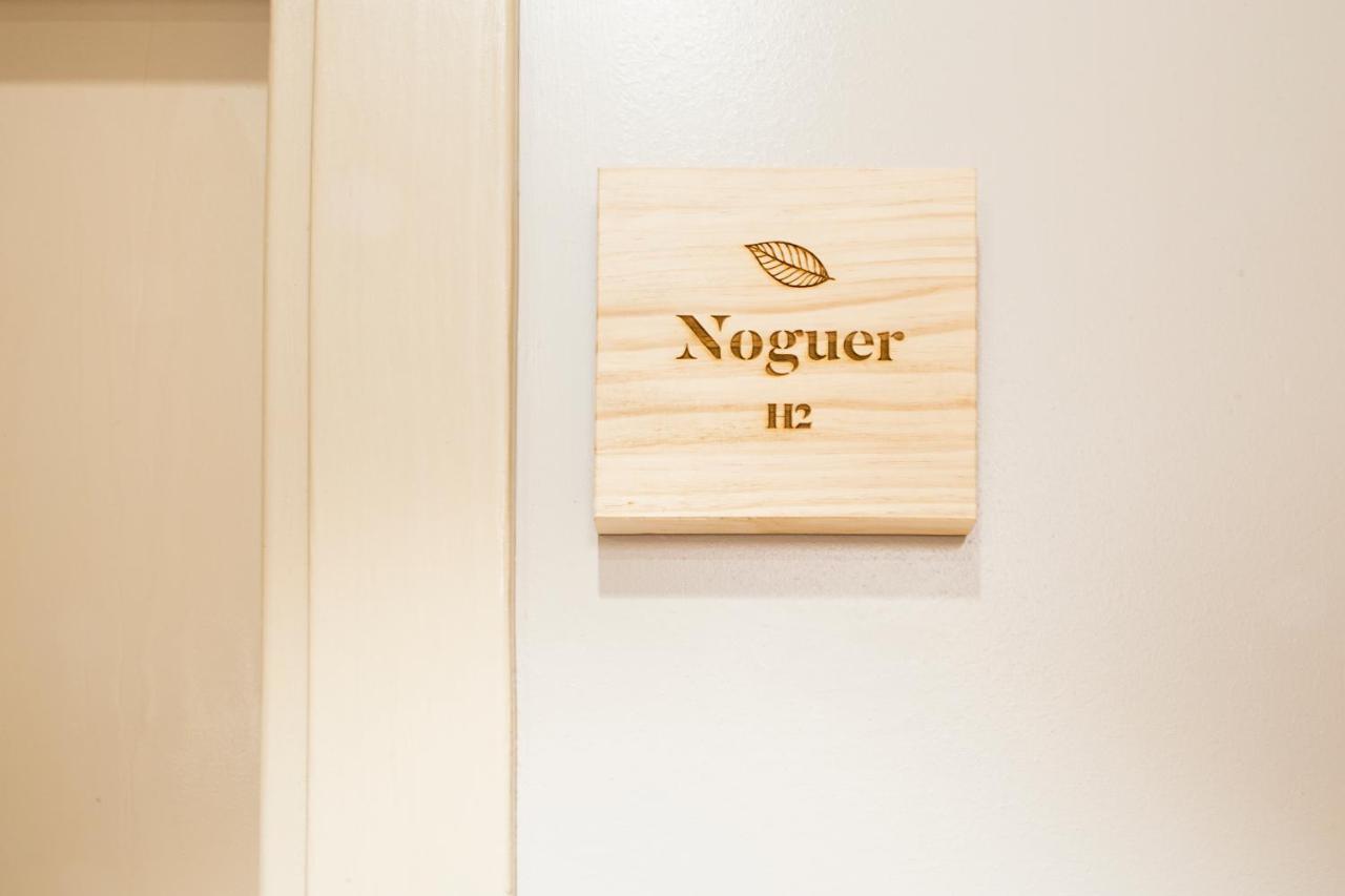 Habitacions Placa Major Santa Pau Kültér fotó