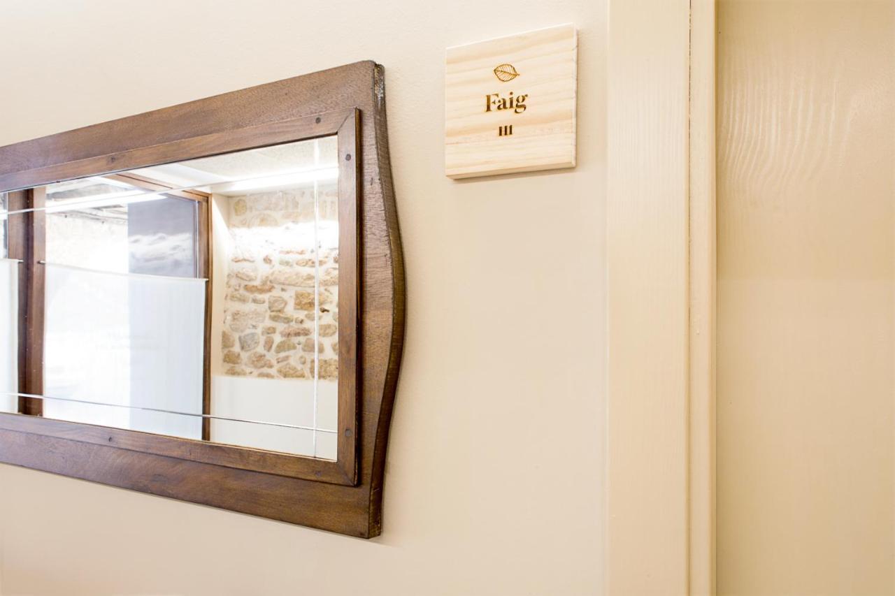 Habitacions Placa Major Santa Pau Kültér fotó