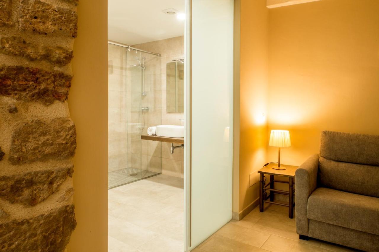 Habitacions Placa Major Santa Pau Kültér fotó